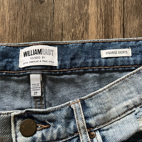 William Rast Denim 2 Toned Shorts - Picture 2 of 3